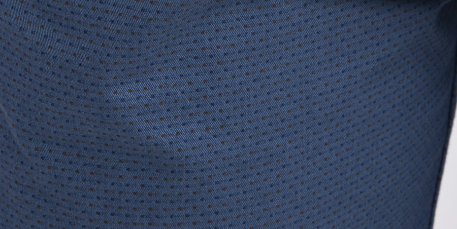 Pantalone cotone estivo elasticizzato VP, microfantasia blu e marrone su fondo azzurro